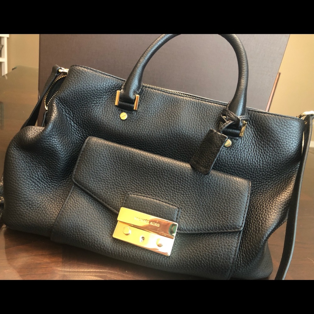 Michael Kors leather purse